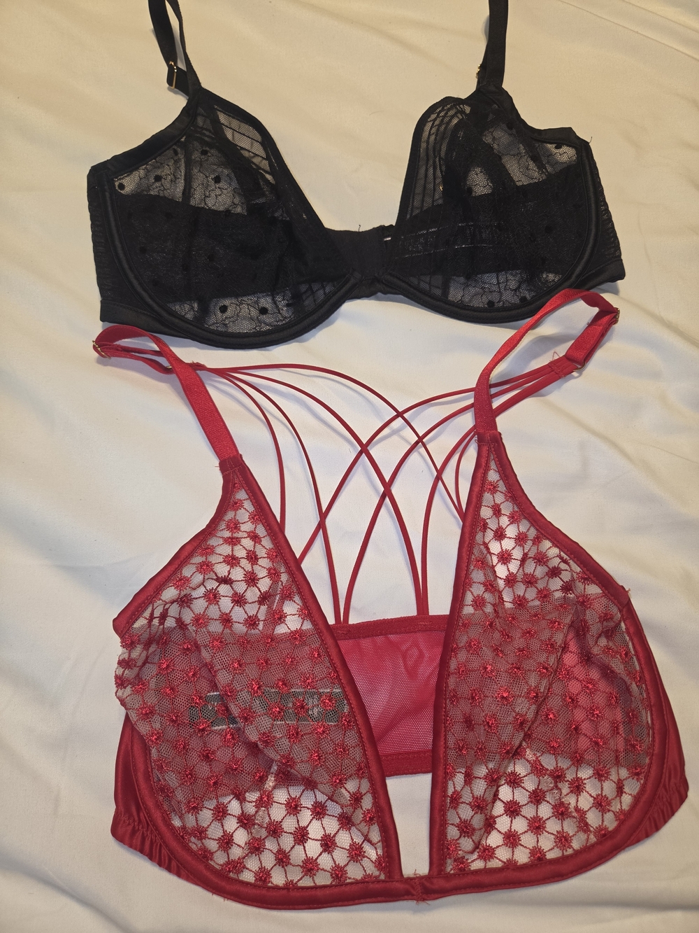 VICTORIA SECRET Women's Lace Bralette Set - Black & Red,EUC 32DD